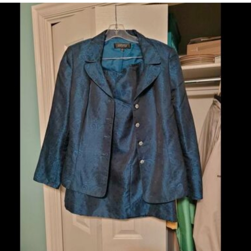 Woman's suit